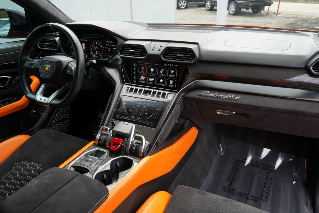 Used 2022 Lamborghini Urus AWD/4WD image 66