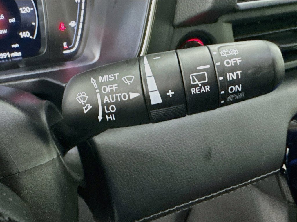 Used 2023 Honda Pilot Elite image 16