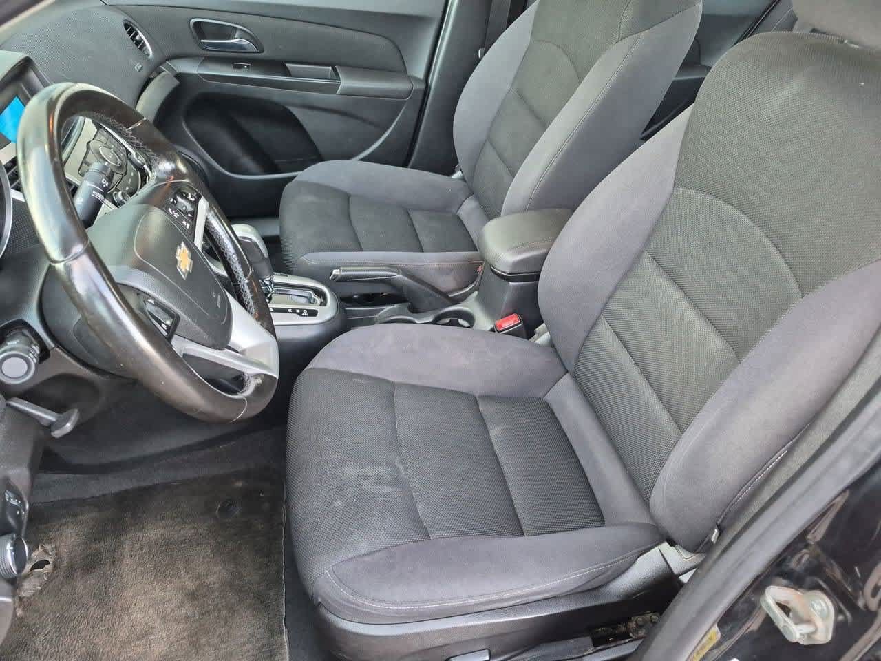 Used 2014 Chevrolet Cruze LT FWD image 16