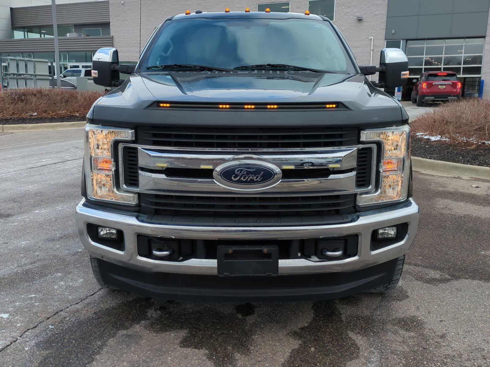Used 2017 Ford F350 XLT w/ XLT Premium Package AWD/4WD image 3