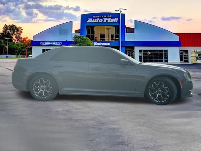 Used 2017 Chrysler 300 S w/ S Model Appearance Package AWD/4WD image 8