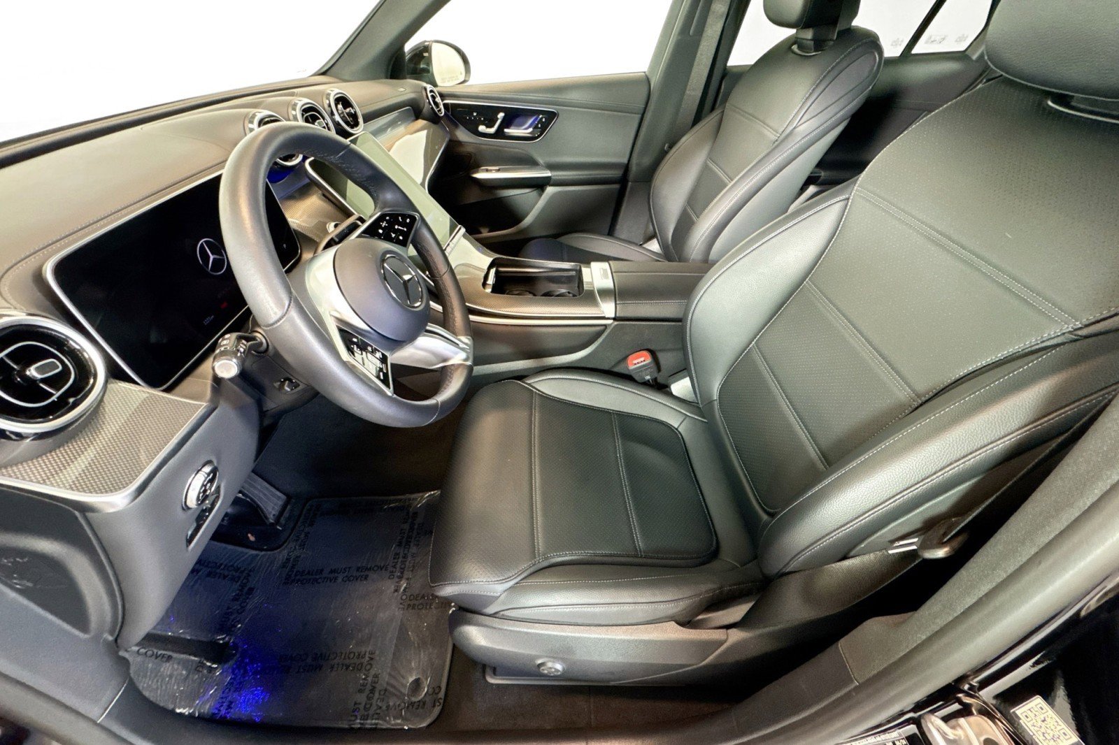 Used 2024 Mercedes-Benz GLC 300 4MATIC image 19
