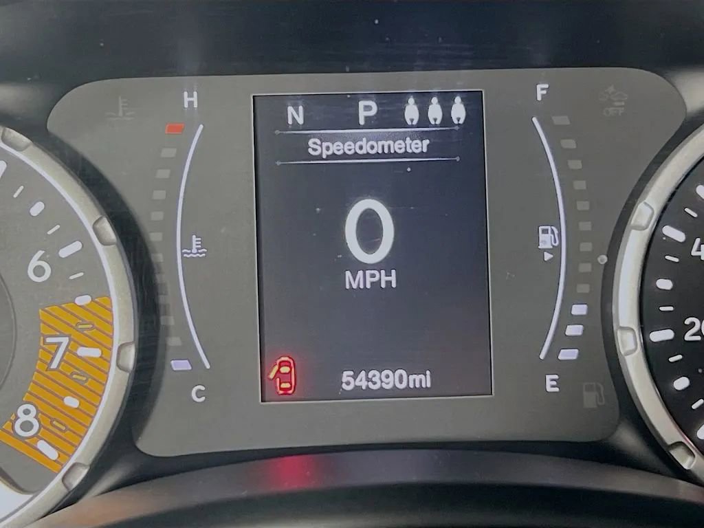 Used 2019 Jeep Renegade Sport AWD/4WD image 13