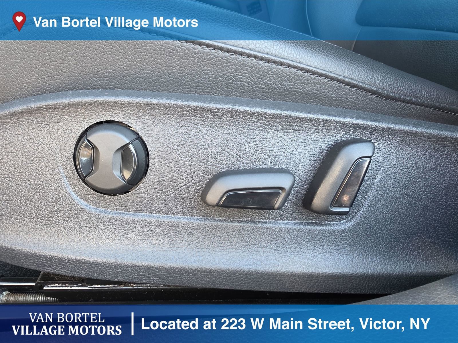 Used 2019 Volkswagen Passat 2.0T Wolfsburg w/ Wheels & Sunroof Package FWD image 13
