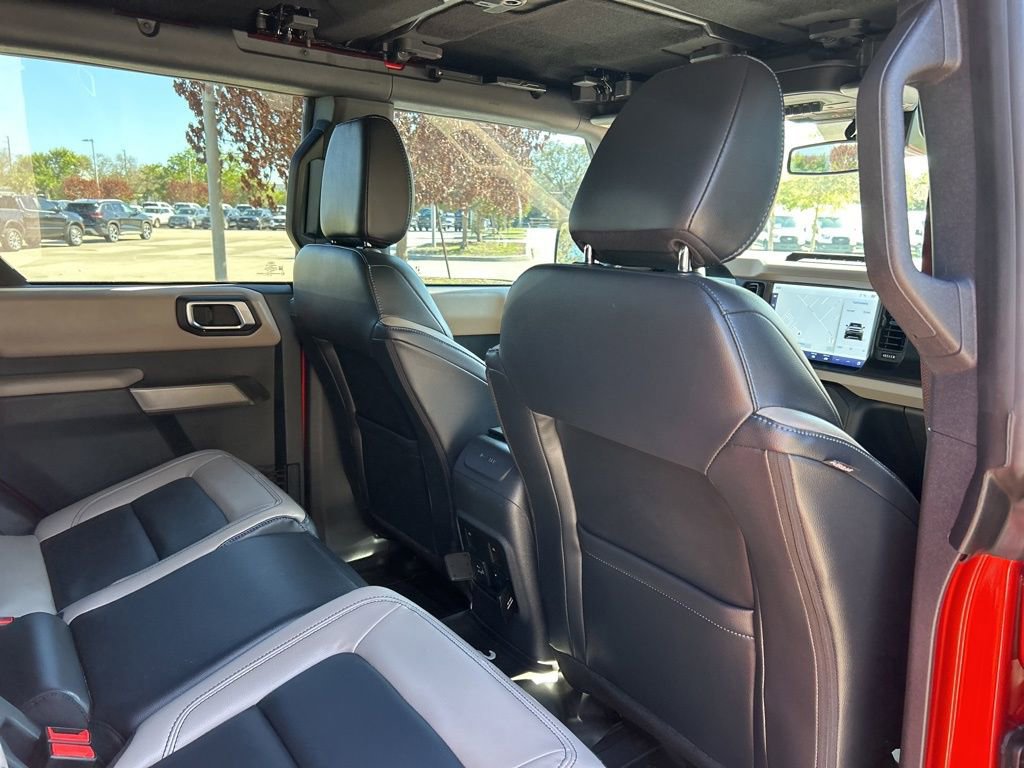 Used 2023 Ford Bronco Wildtrak image 45