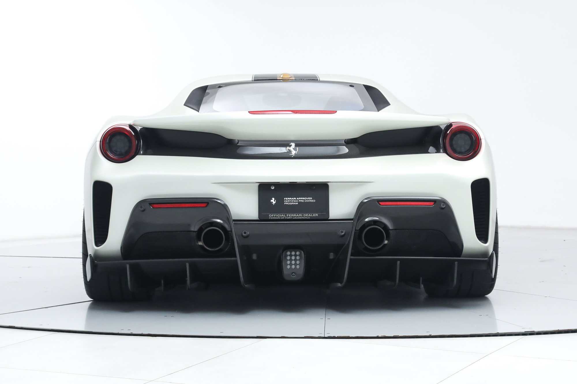 Certified 2020 Ferrari 488 Pista Coupe RWD image 8
