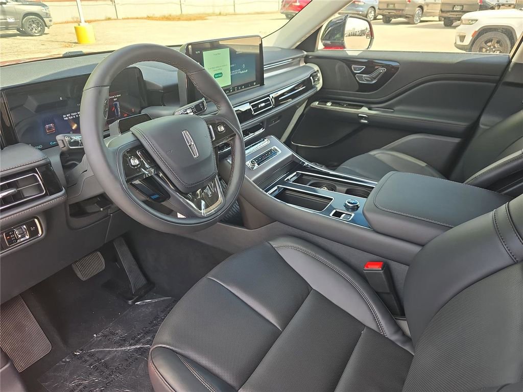 New 2026 Lincoln Aviator AWD image 15