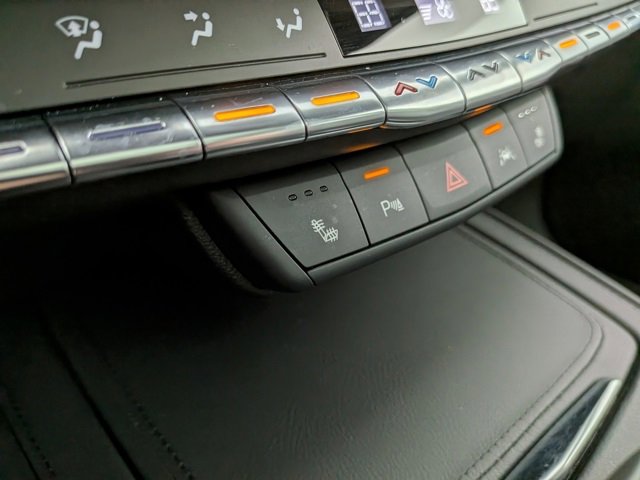 Certified 2023 Cadillac XT4 Premium Luxury w/ Cold Weather Package image 9