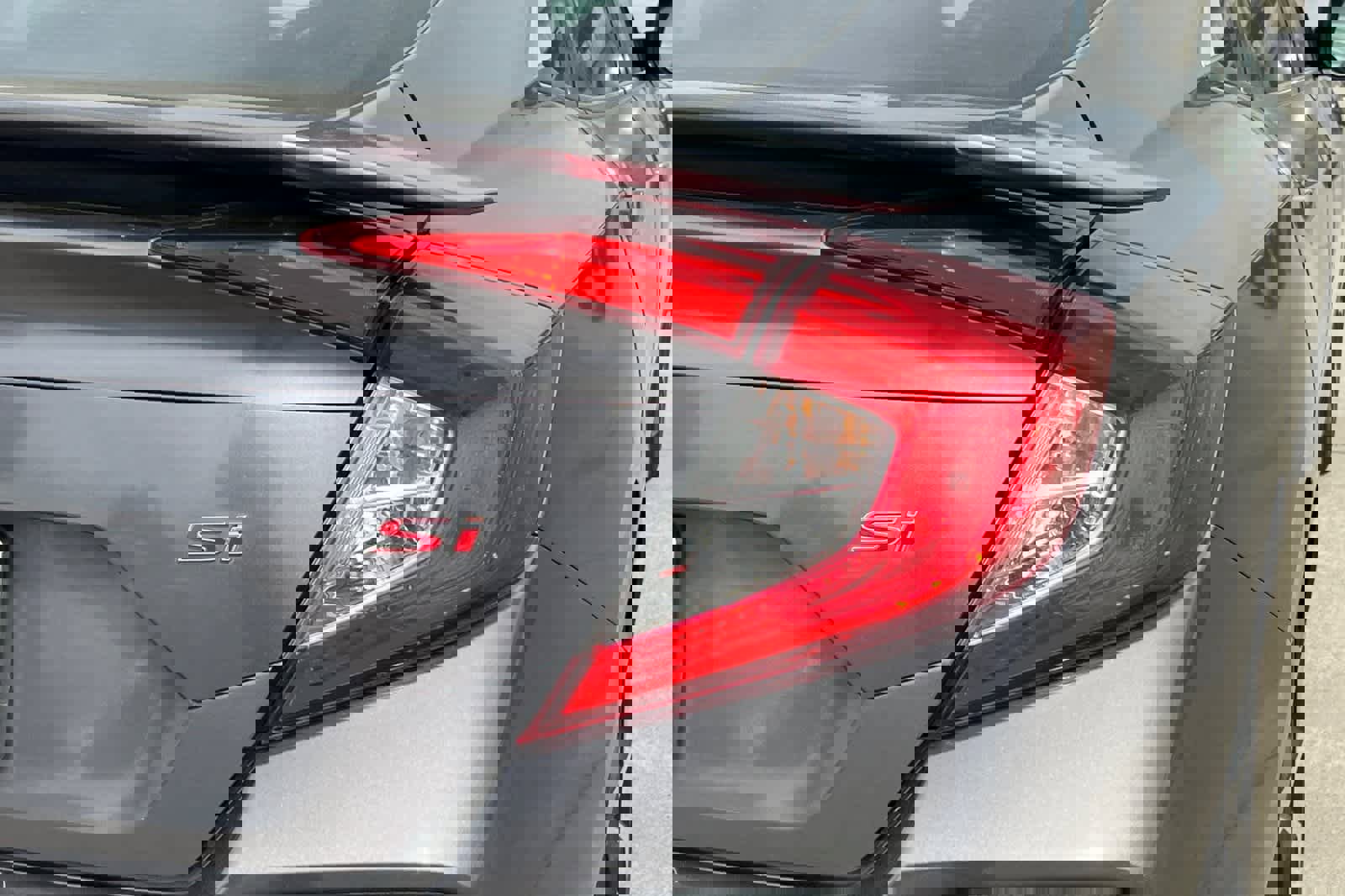 Used 2018 Honda Civic Si image 13