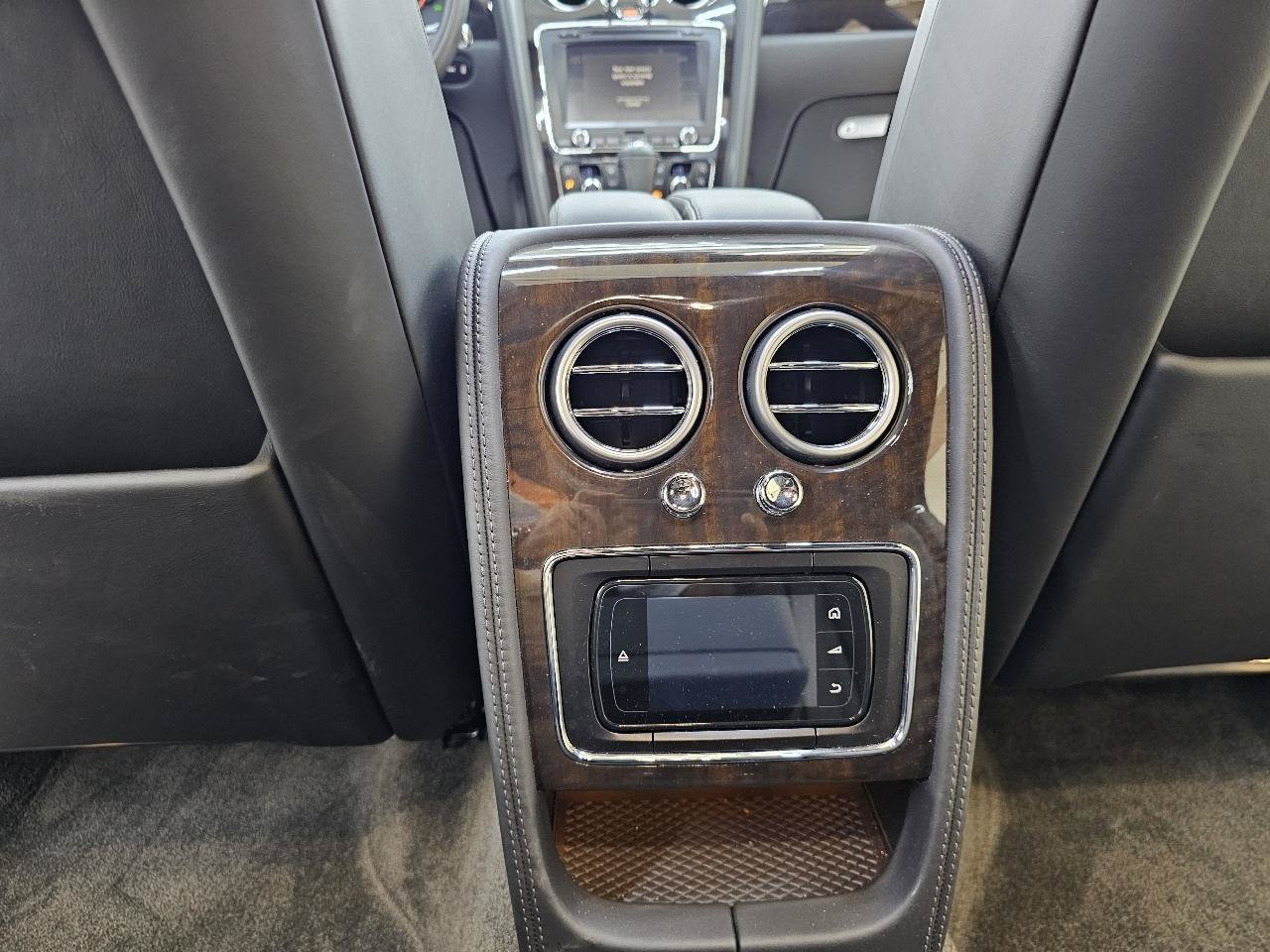 Used 2014 Bentley Flying Spur W12 AWD/4WD image 28