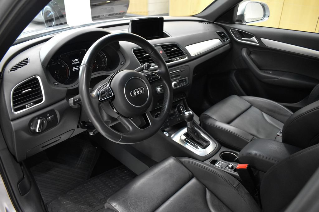 Used 2018 Audi Q3 2.0T Premium w/ Convenience Package AWD/4WD image 20