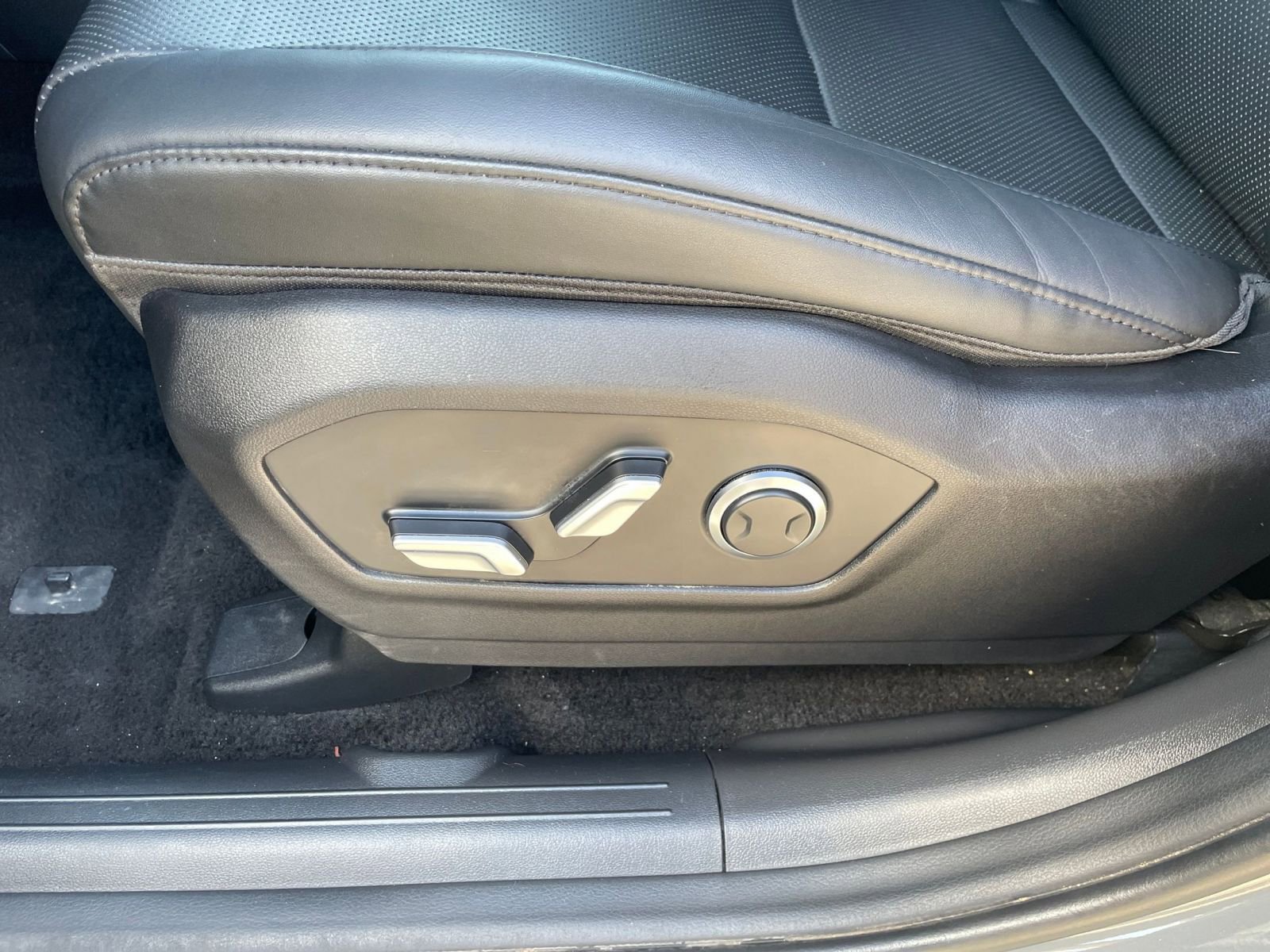 Used 2025 Hyundai Santa Fe SEL image 22