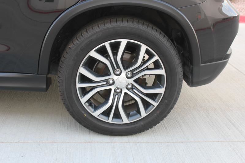 Used 2019 Mitsubishi Outlander Sport SE FWD image 35