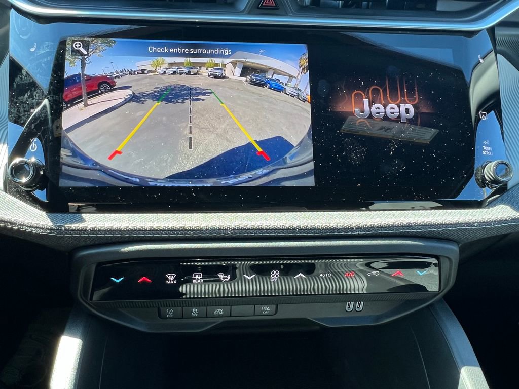 New 2026 Jeep Cherokee Laredo image 28