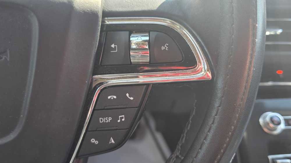 Used 2021 Lincoln Nautilus Reserve image 15