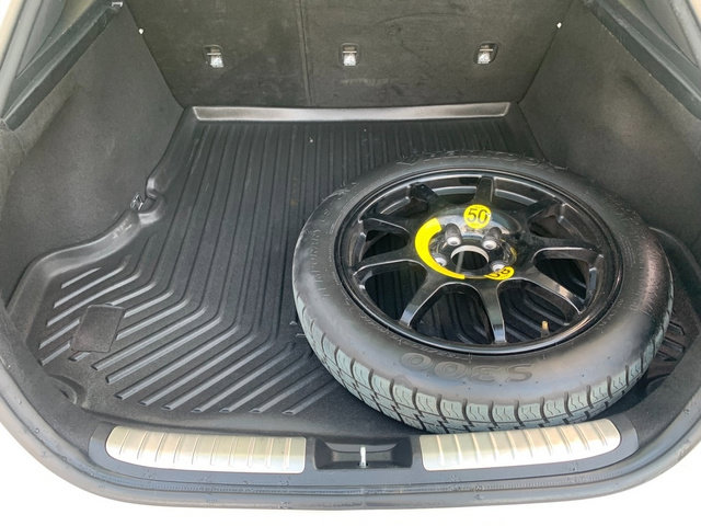 Used 2019 Kia Stinger GT1 AWD/4WD image 16