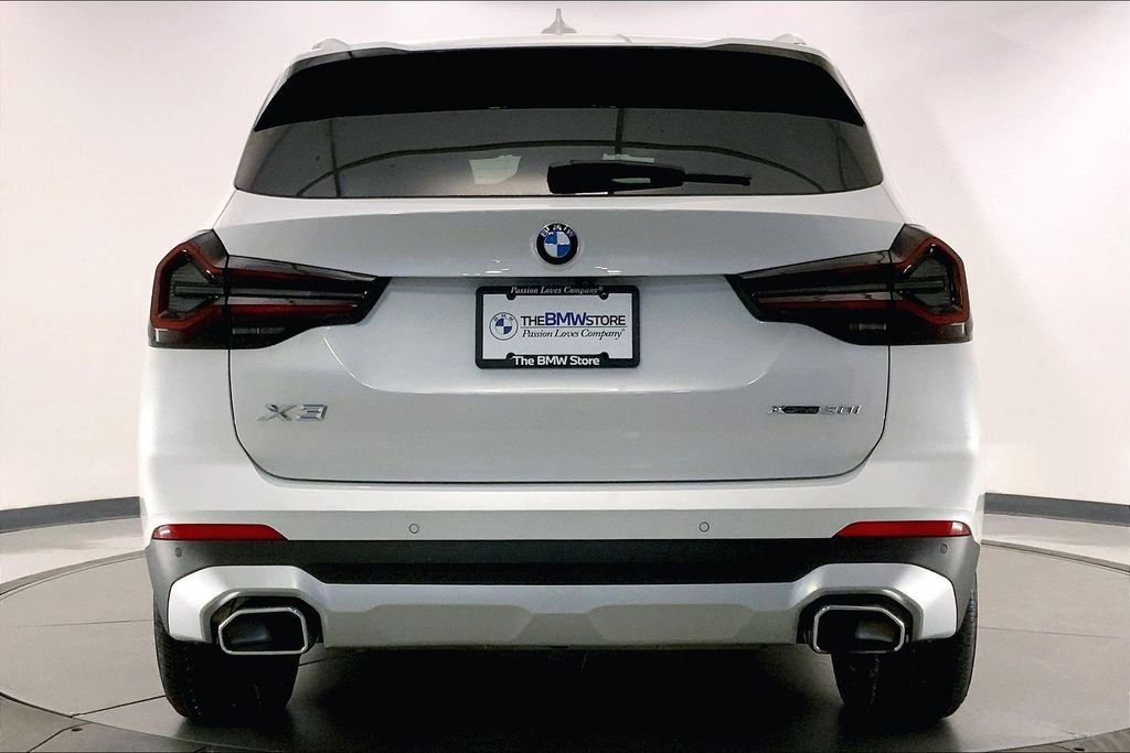 Certified 2024 BMW X3 xDrive30i w/ Premium Package w/ZPA AWD/4WD image 3