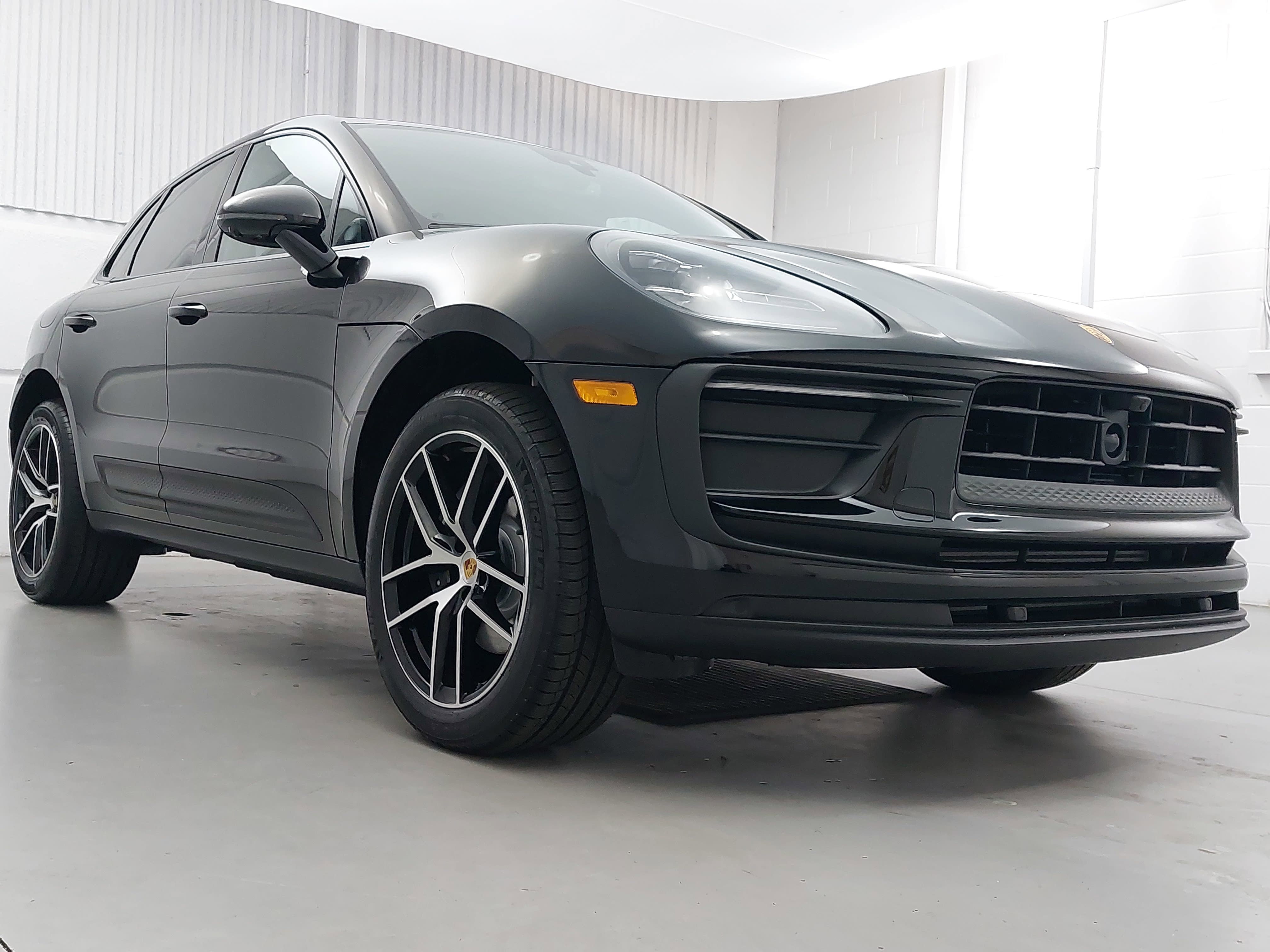 New 2026 Porsche Macan AWD/4WD image 9