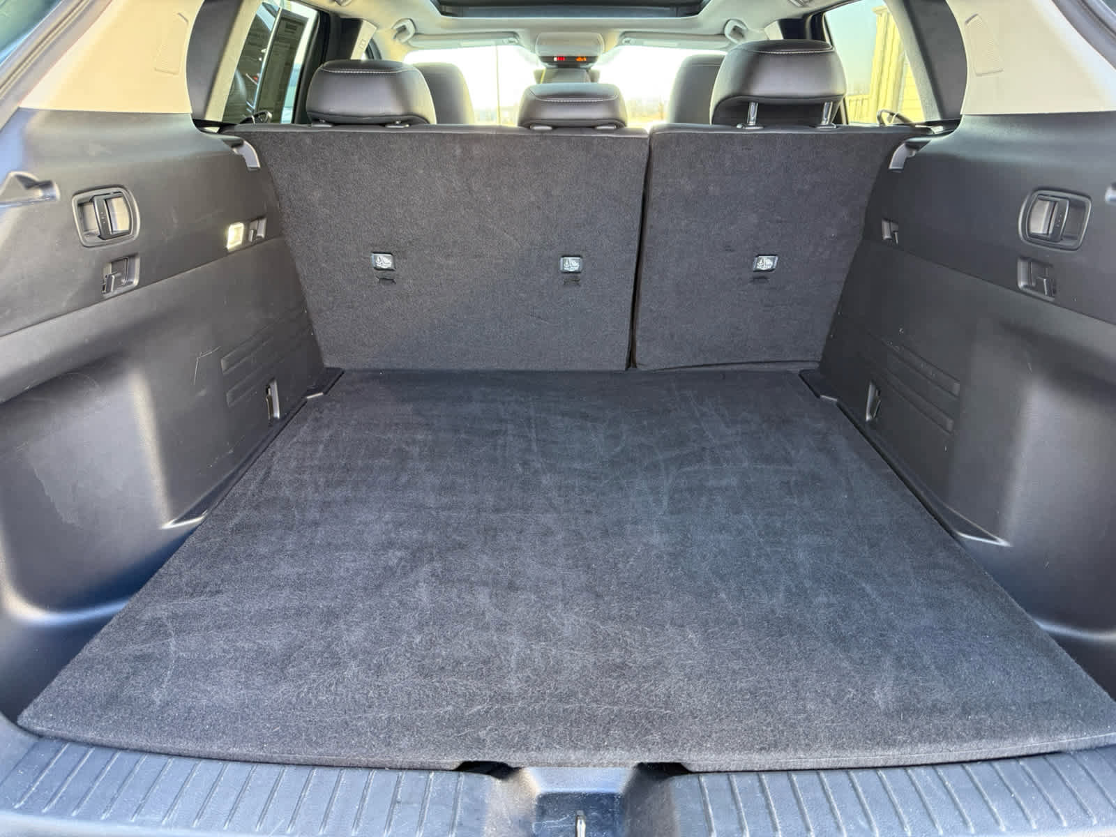 Used 2025 MAZDA CX-50 AWD 2.5 S w/ Premium Package image 6