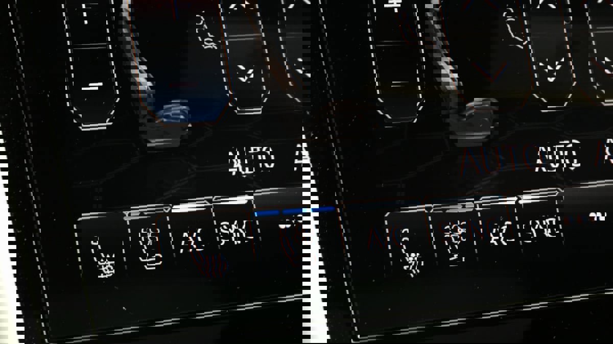 Used 2022 Lamborghini Urus image 11