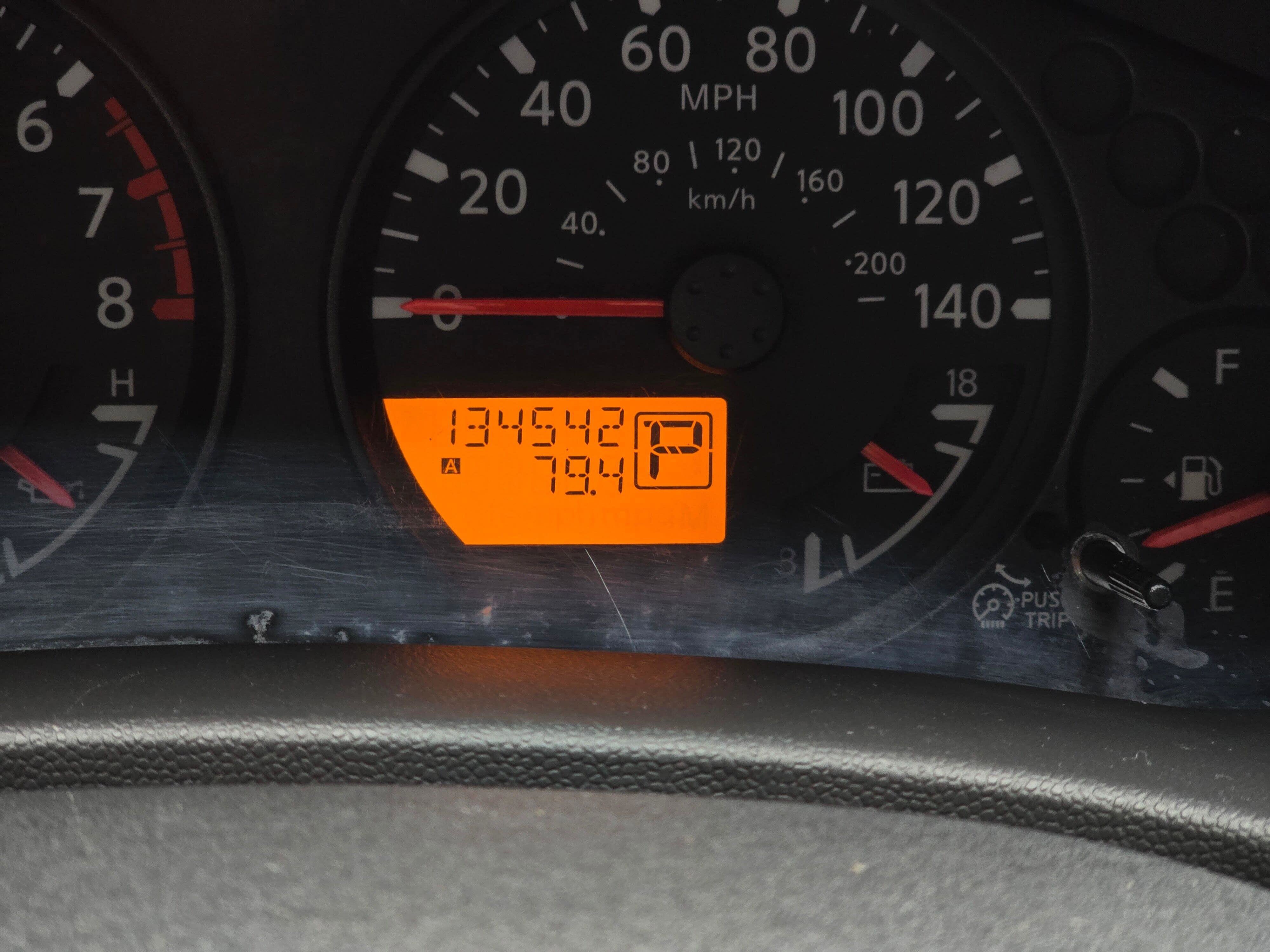 Used 2011 Nissan Frontier SV image 25