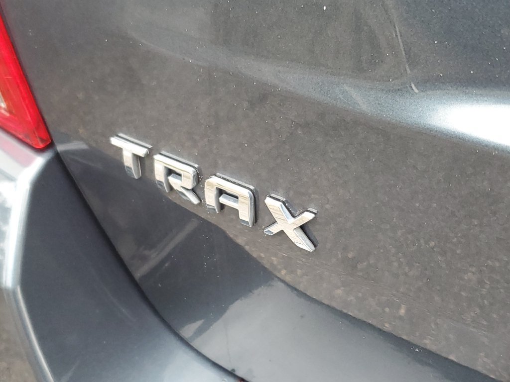 Used 2022 Chevrolet Trax LT w/ Sport Edition FWD image 8
