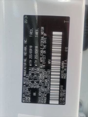 Certified 2024 Toyota Grand Highlander XLE FWD image 47