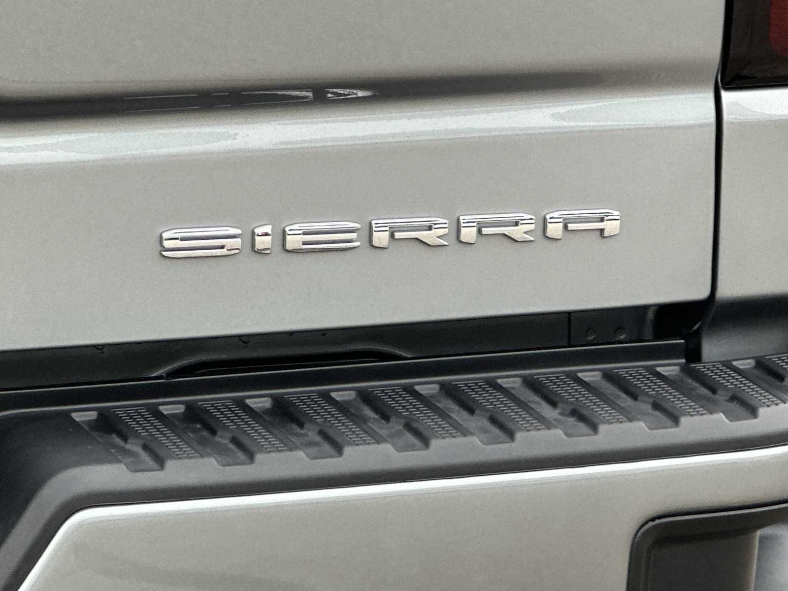 Certified 2025 GMC Sierra 1500 Denali w/ Denali Reserve Package AWD/4WD image 13