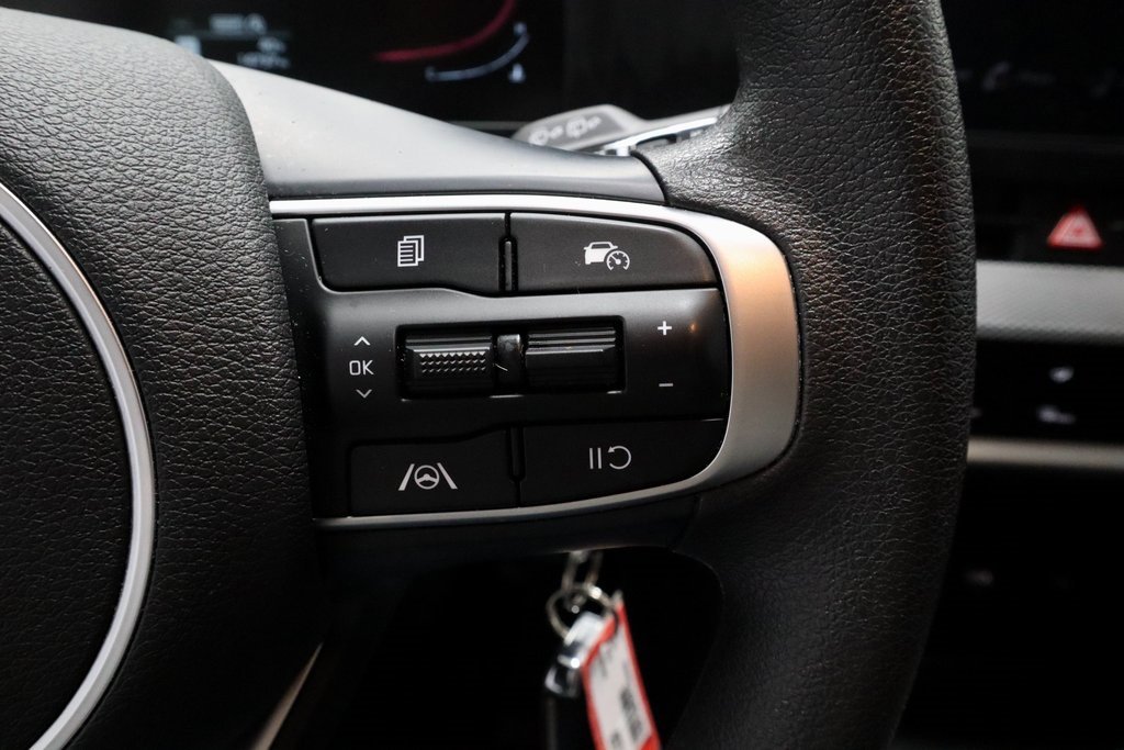 Used 2023 Kia Sportage LX image 30