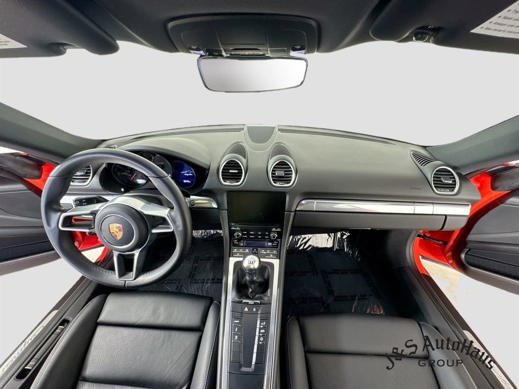 Used 2022 Porsche 718 Cayman RWD image 26