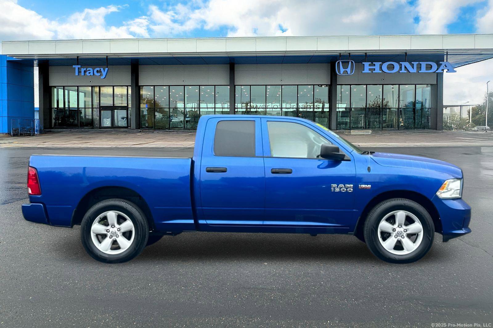 Used 2015 RAM 1500 Express image 3