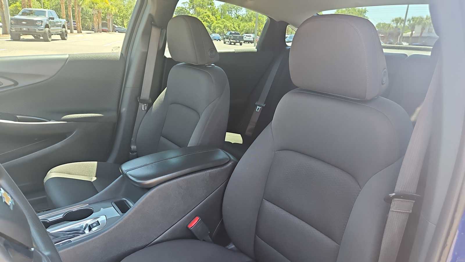 Used 2023 Chevrolet Malibu LT FWD image 13