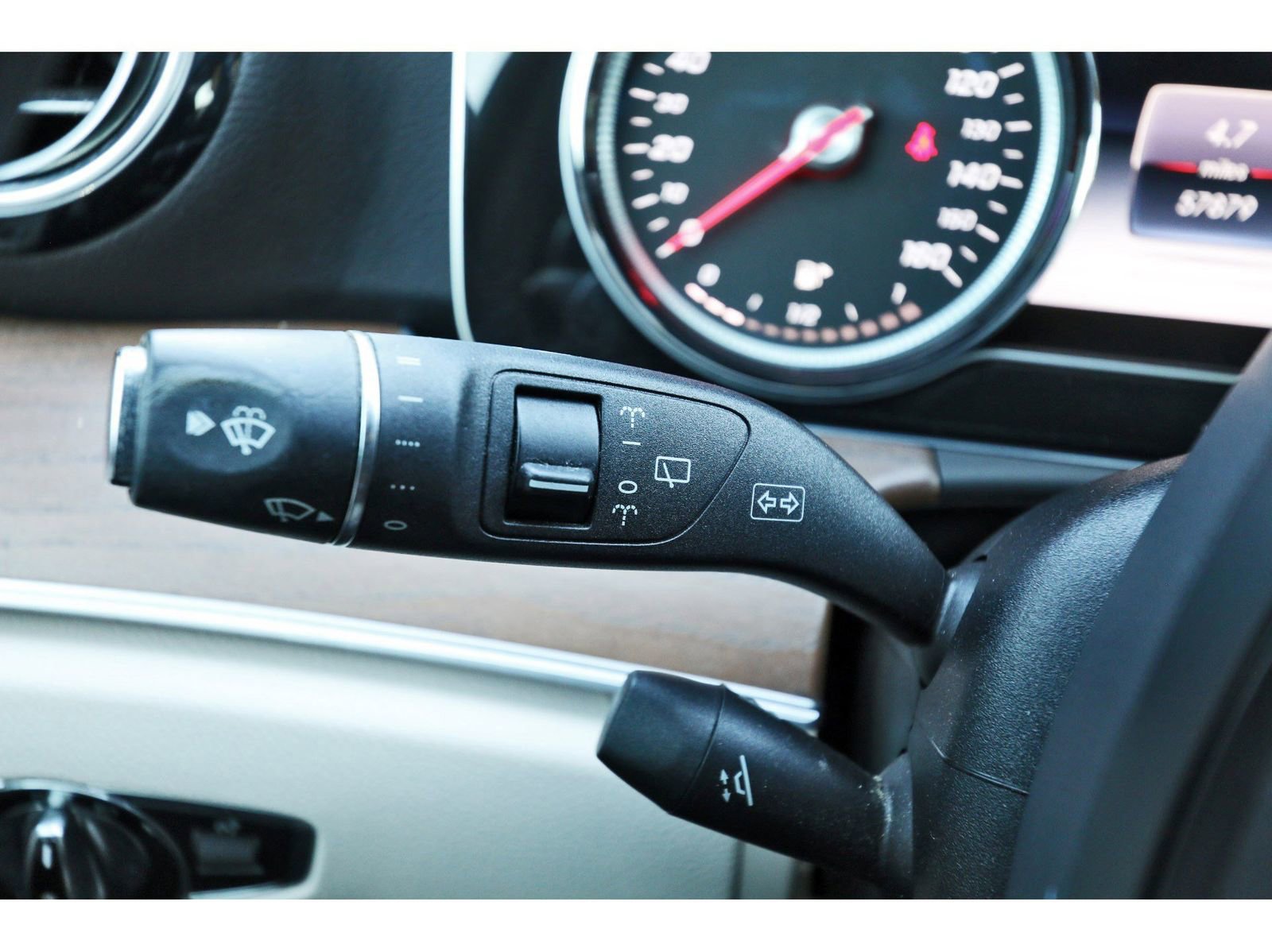 Used 2017 Mercedes-Benz E 400 4MATIC Wagon image 20