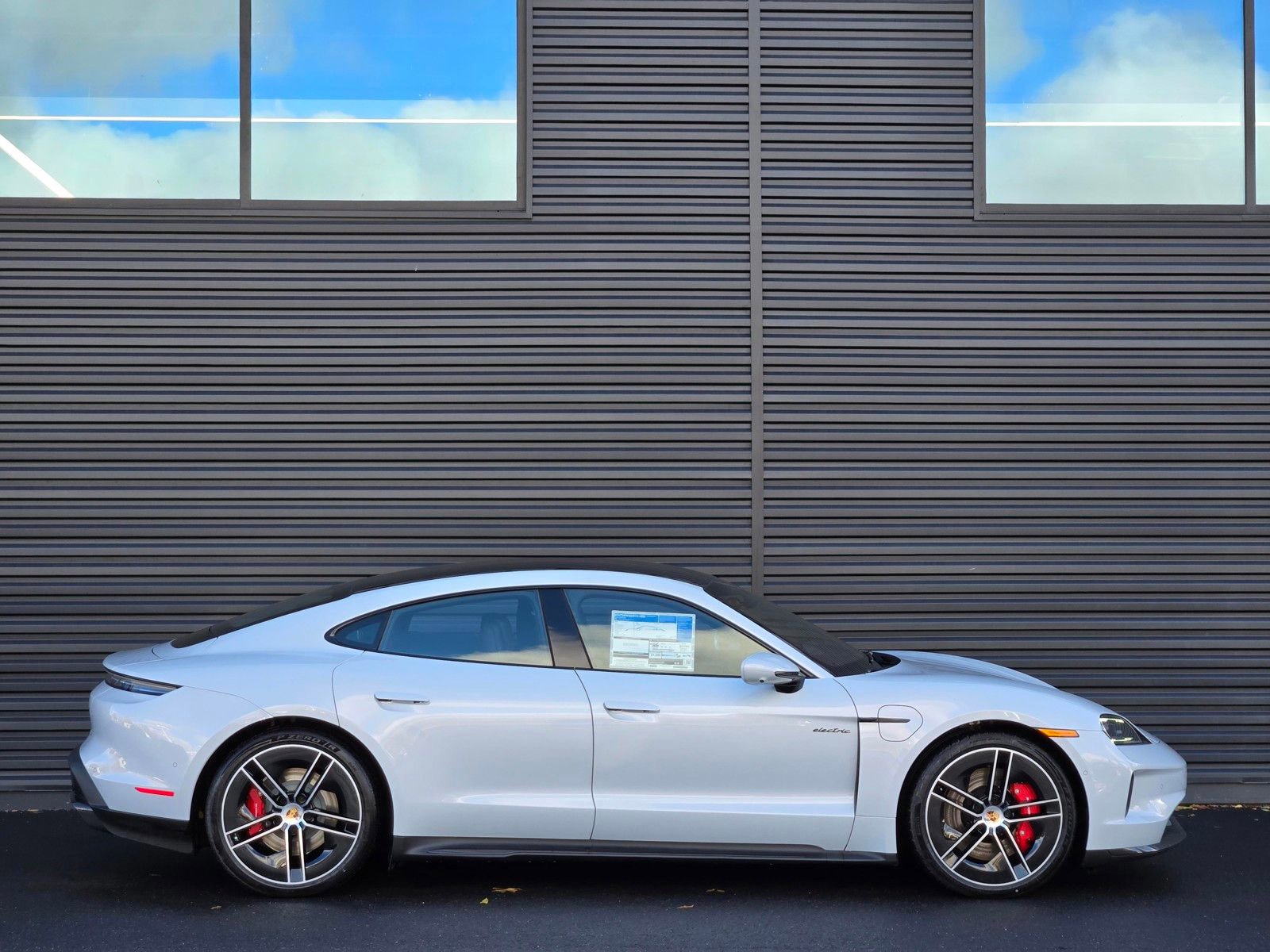 New 2026 Porsche Taycan GTS AWD/4WD image 8