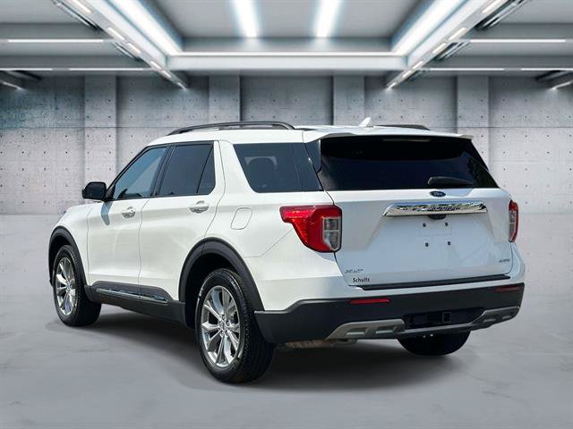 Used 2023 Ford Explorer XLT w/ Equipment Group 202A AWD/4WD image 5