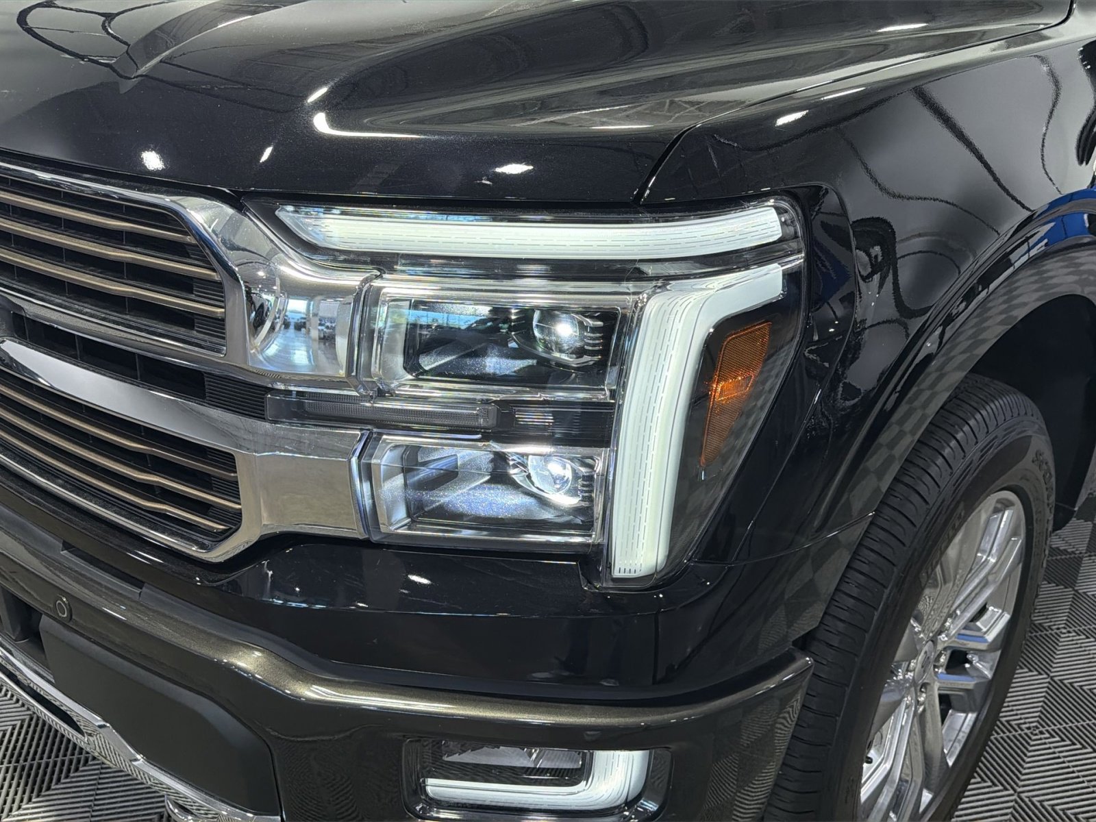 Used 2024 Ford F150 King Ranch w/ FX4 Off-Road Package AWD/4WD image 13