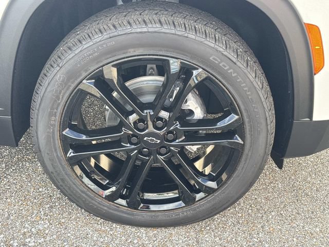 New 2026 Chevrolet Traverse LT w/ Driver Confidence Package FWD image 6