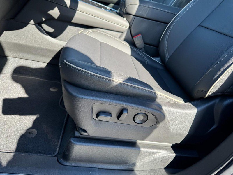 New 2026 Chevrolet Tahoe Premier AWD/4WD image 12