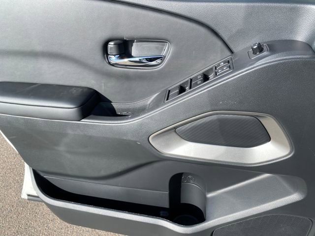 New 2026 Nissan Frontier SV image 13