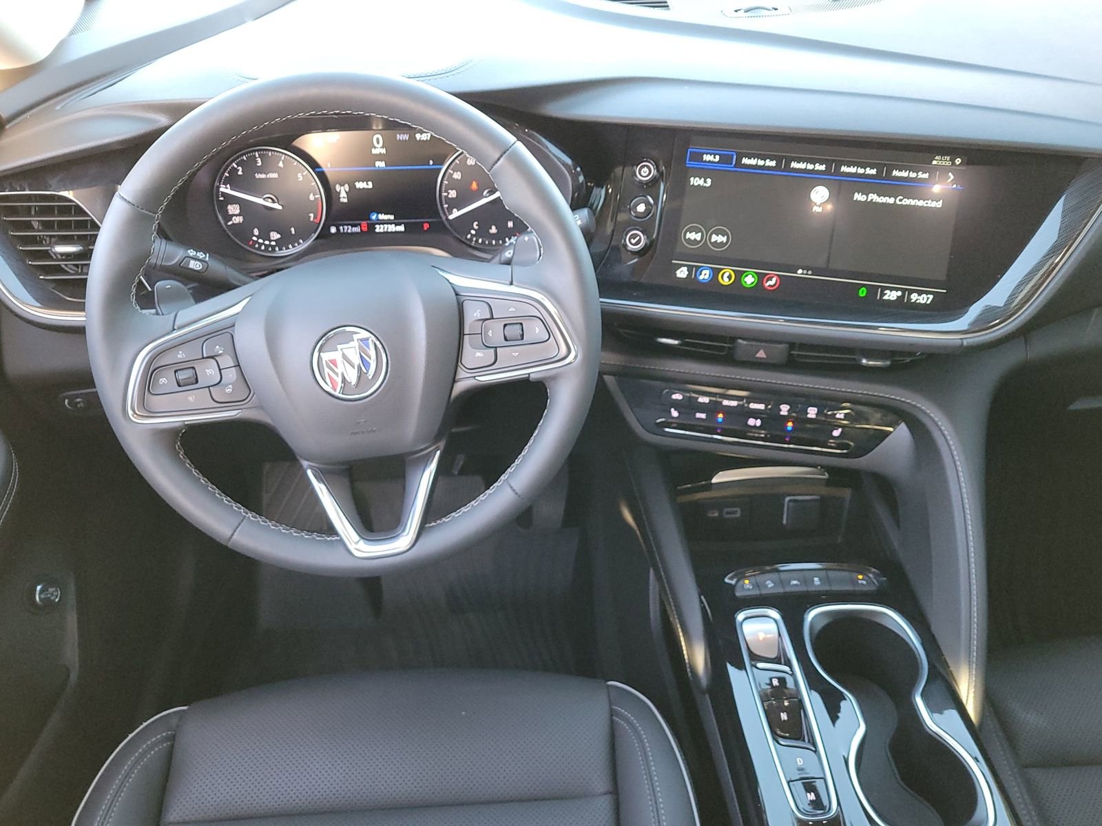 Used 2023 Buick Envision Essence image 9