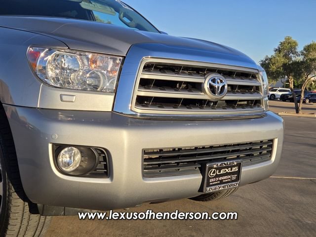 Used 2017 Toyota Sequoia Limited w/ Safety & Convenience Package AWD/4WD image 8