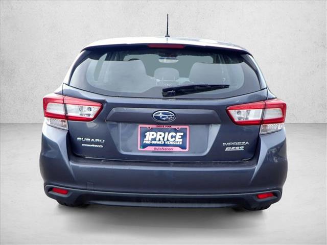 Used 2017 Subaru Impreza 2.0i image 3