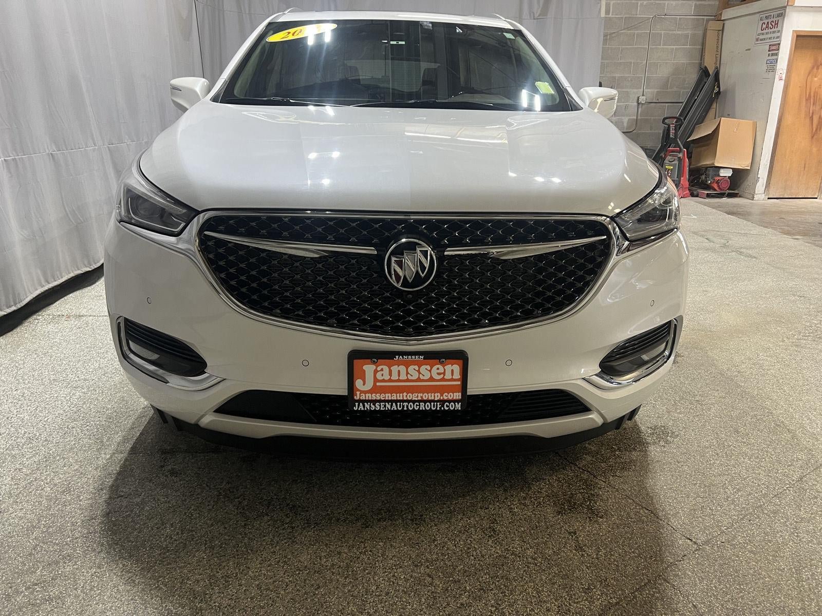 Used 2020 Buick Enclave Avenir w/ Avenir Technology Package AWD/4WD image 4