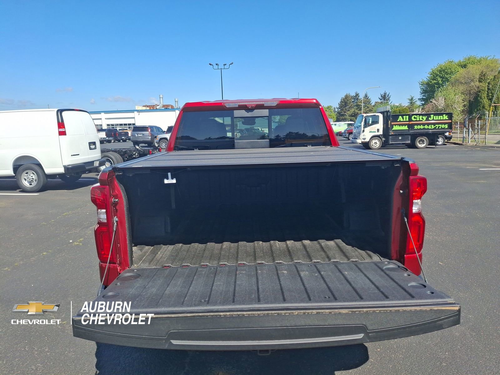 Certified 2024 Chevrolet Silverado 1500 LTZ AWD/4WD image 21