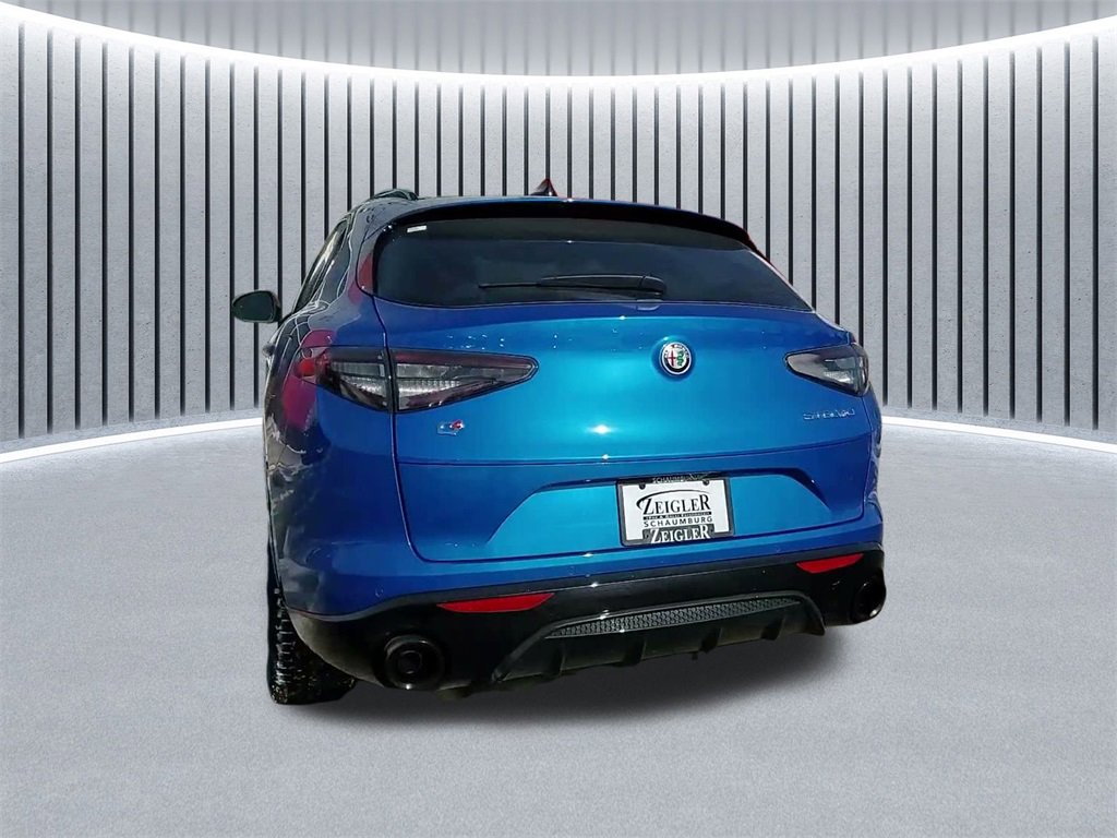 Used 2024 Alfa Romeo Stelvio Veloce image 11
