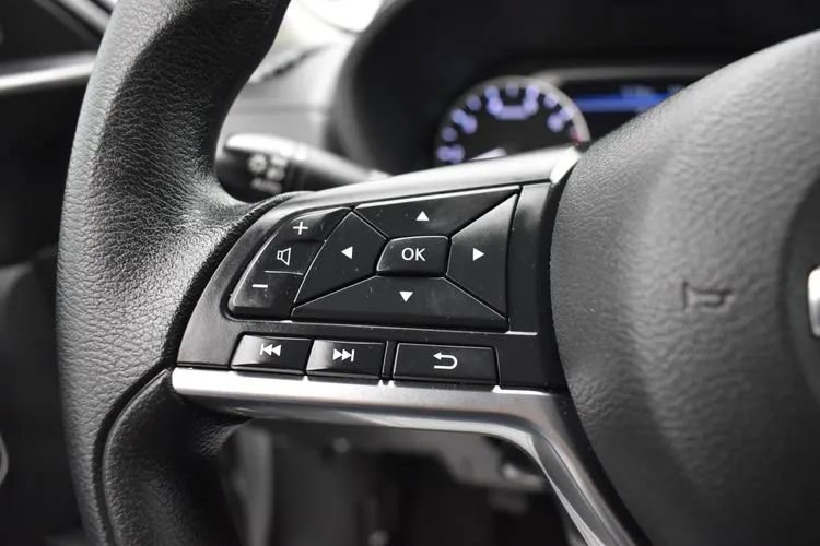 Used 2024 Nissan Sentra SV FWD image 23