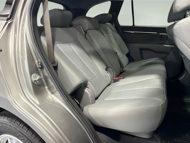 Used 2011 Hyundai Santa Fe GLS FWD image 29