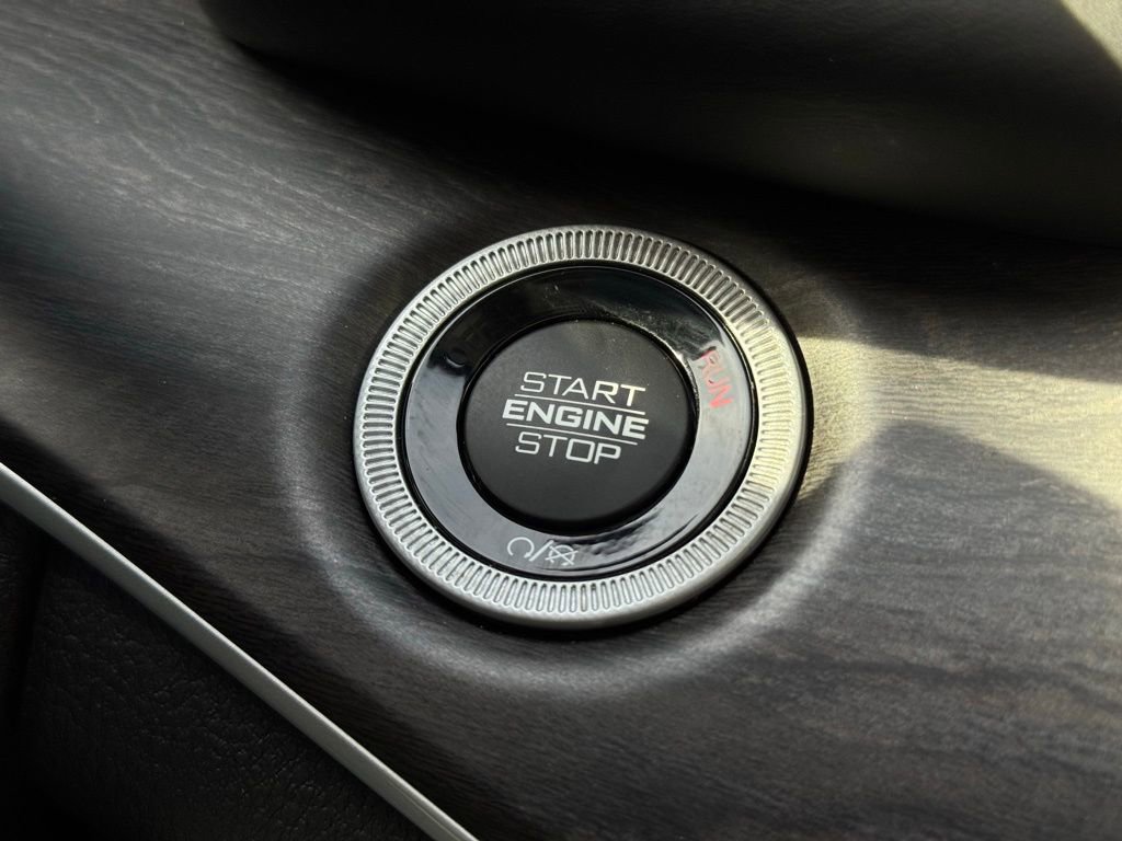 Used 2022 Jeep Grand Cherokee Limited 4xe image 44