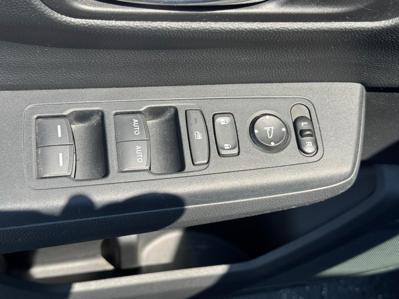 Certified 2025 Honda CR-V EX image 19