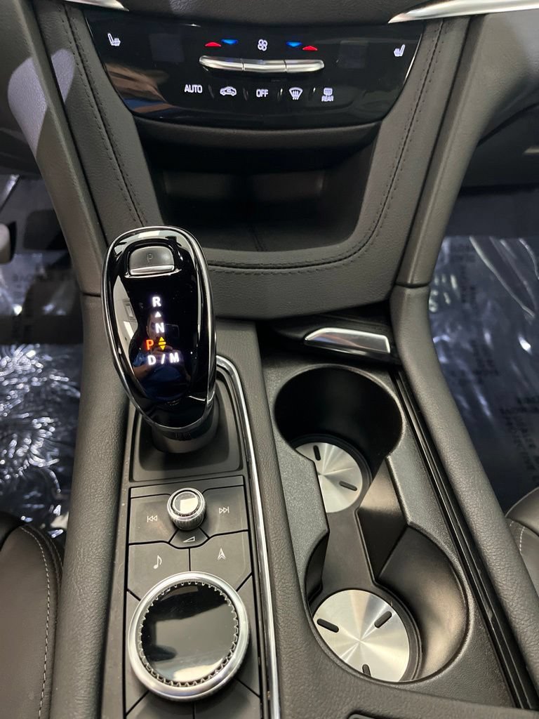Certified 2024 Cadillac XT5 Premium Luxury w/ LPO, Floor Liner Package AWD/4WD image 19